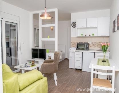 Apartments Tina, , private accommodation in city Utjeha, Montenegro - MLM_4231